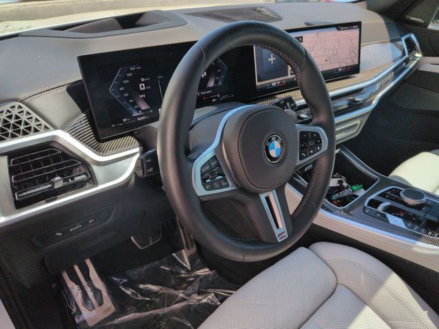 2026 BMW X5 M60i - Photo 11