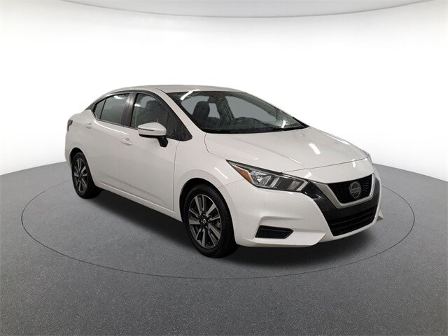 2021 Nissan Versa 1.6 SV photo 3
