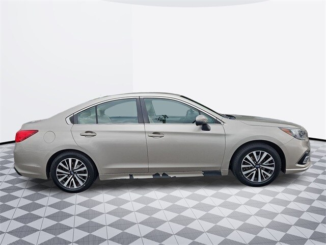 2018 Subaru Legacy 2.5i photo 4