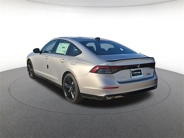 2025 Honda Accord Hybrid Sport-L photo 3