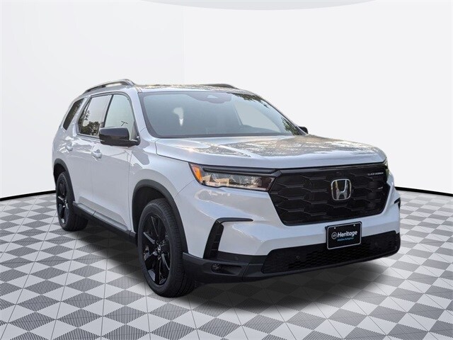 2025 Honda Pilot Black Edition photo 2
