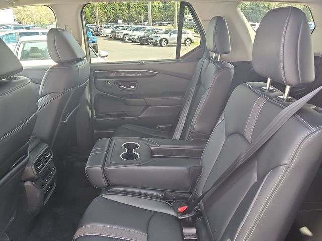 2025 Honda Pilot EX-L - Photo 17