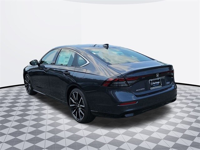 2025 Honda Accord Hybrid Touring photo 3