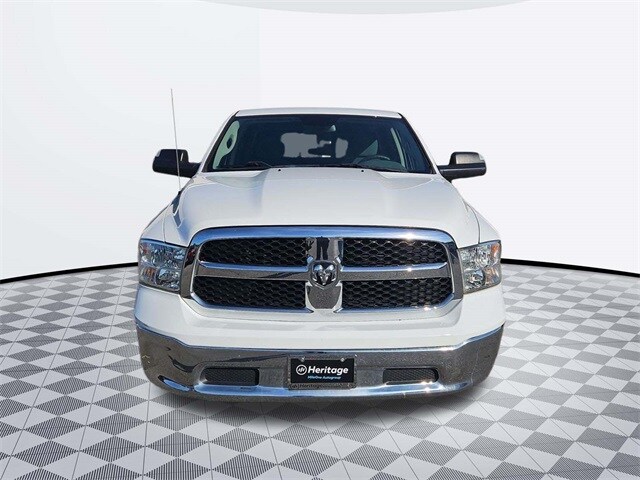 2019 Ram 1500 Classic SLT photo 2
