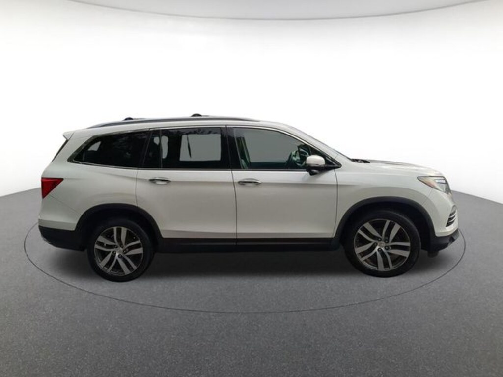 Used 2017 Honda Pilot Touring SUV