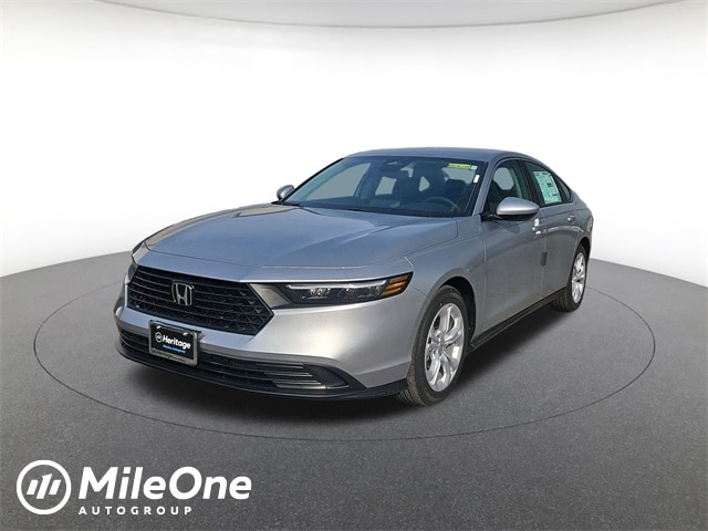 2025 Honda Accord LX's photo