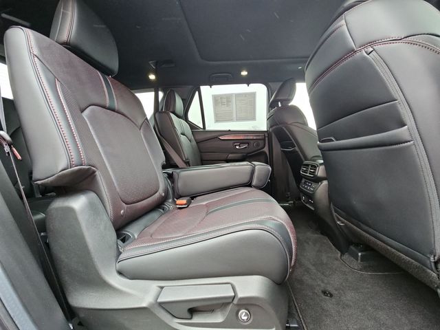2025 Honda Pilot Black Edition - Photo 16