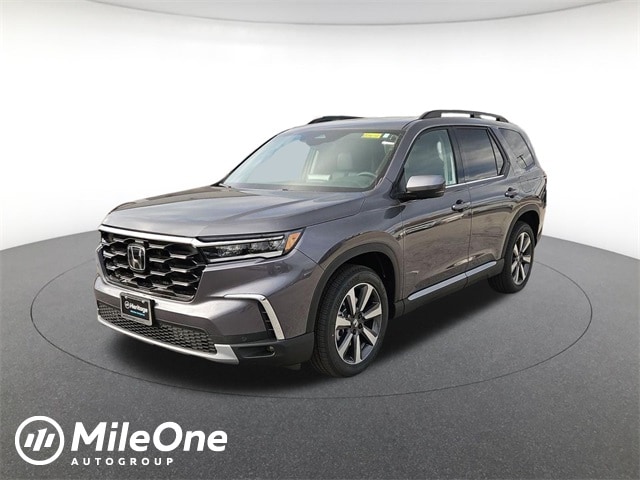 2025 Honda Pilot Touring's photo