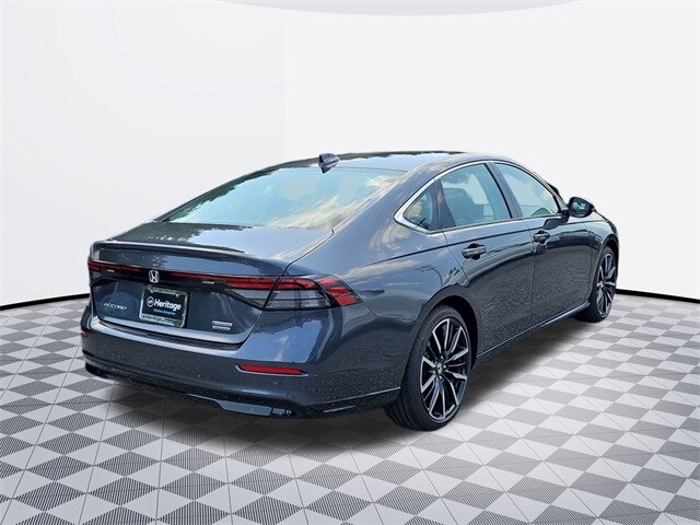 2025 Honda Accord Hybrid Touring photo 4