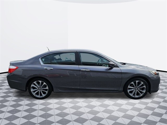 2015 Honda Accord Sport photo 4
