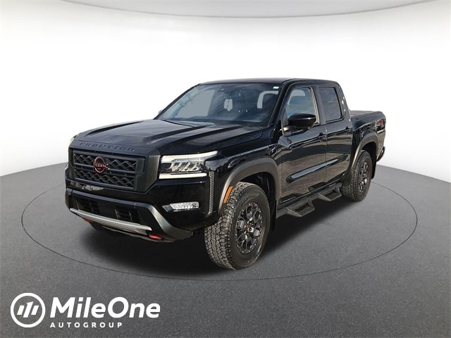 2022 Nissan Frontier PRO-4X's photo