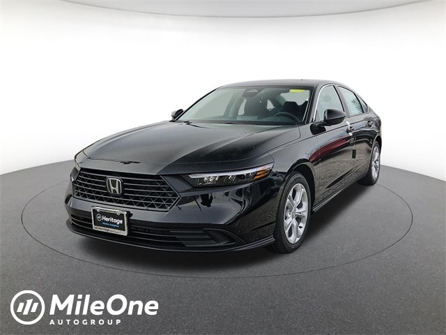 2025 Honda Accord LX's photo