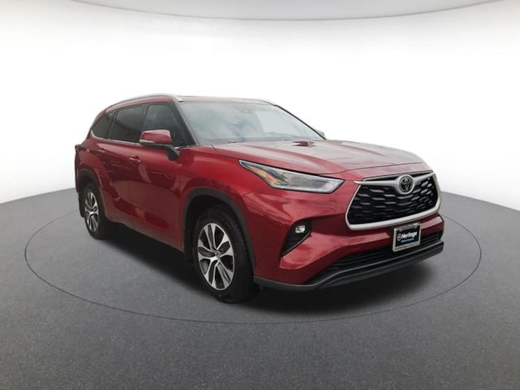 Used 2021 Toyota Highlander XLE SUV
