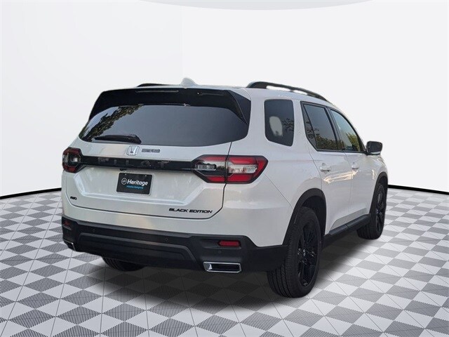 2025 Honda Pilot Black Edition photo 4