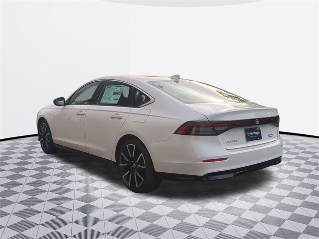 2025 Honda Accord Hybrid Touring photo 3