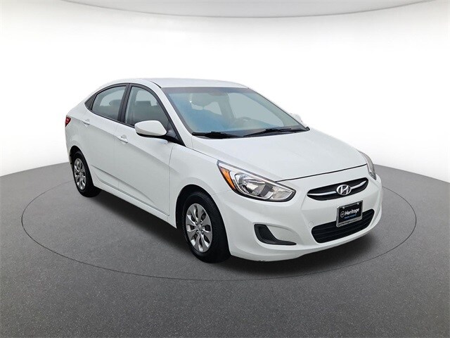 2016 Hyundai Accent SE photo 3