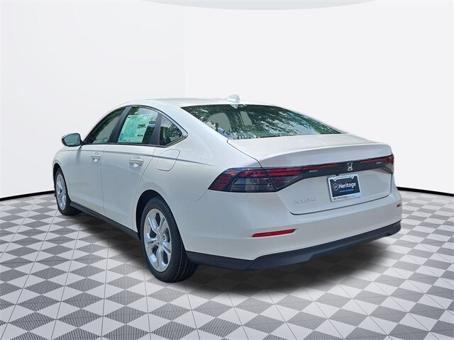 2025 Honda Accord LX photo 3