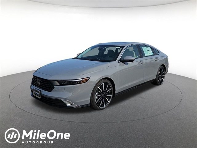 2025 Honda Accord Hybrid Touring's photo