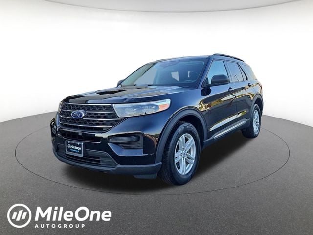 2023 Ford Explorer XLT 4WD's photo