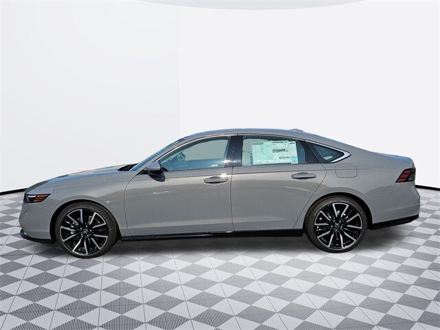 2025 Honda Accord Hybrid Touring photo 2