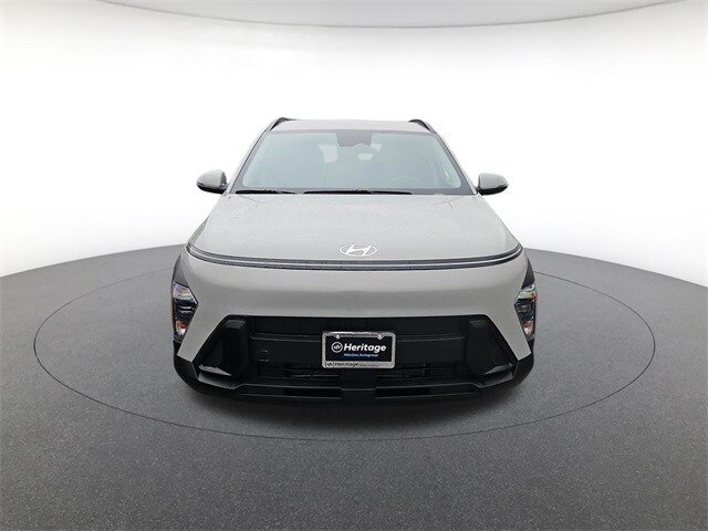 2025 Hyundai Kona SEL photo 2