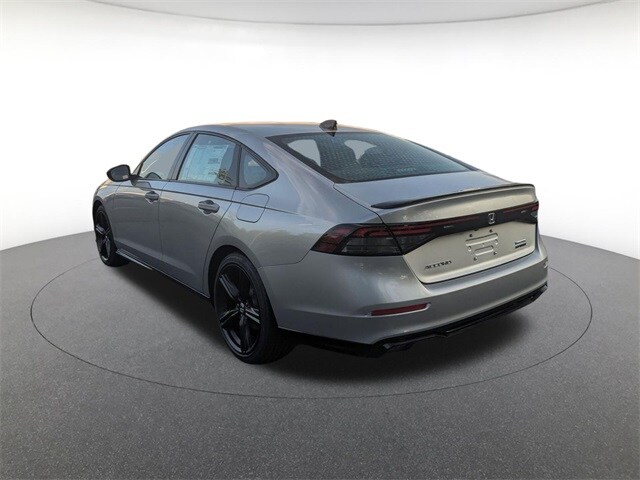 2025 Honda Accord Hybrid Sport-L photo 3