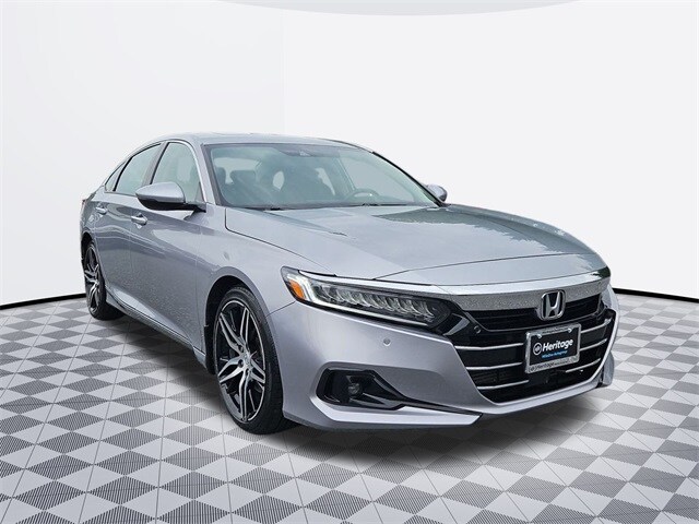 2021 Honda Accord Touring 2.0T photo 3