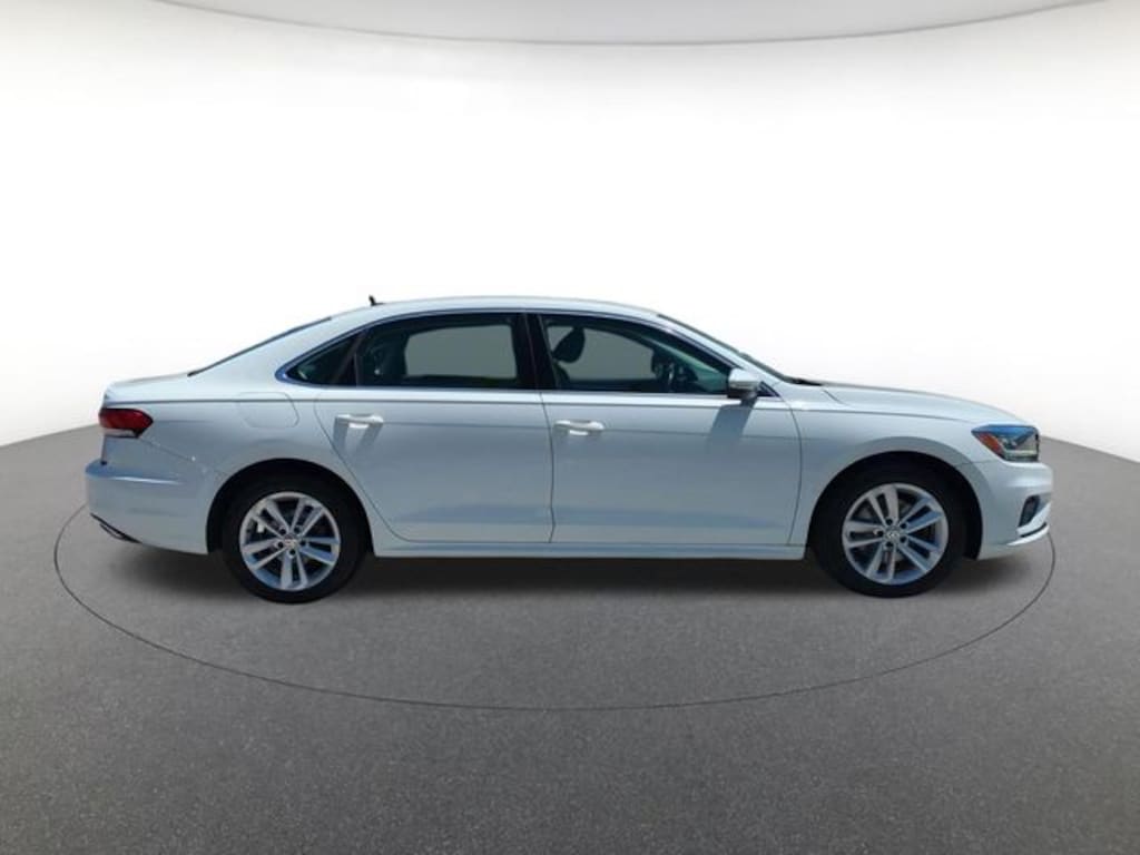Used 2020 Volkswagen Passat 2.0T SE Sedan
