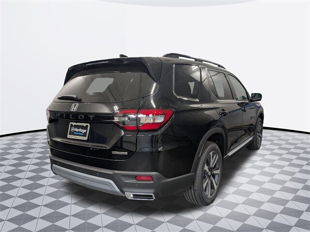 2025 Honda Pilot Touring photo 3