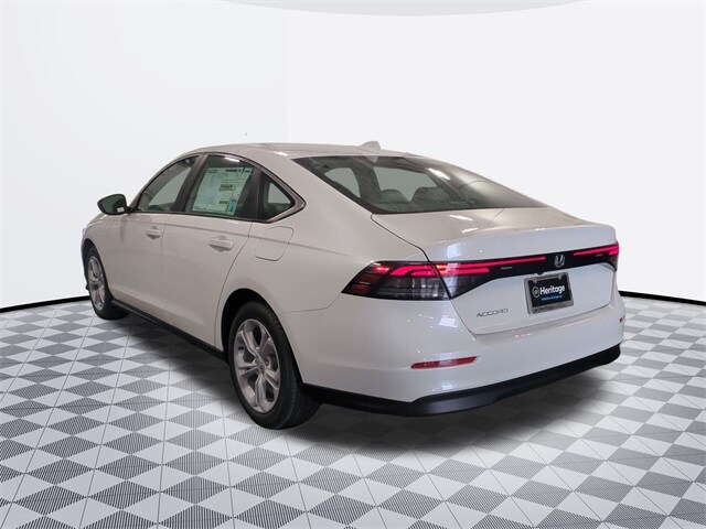 2025 Honda Accord LX photo 3