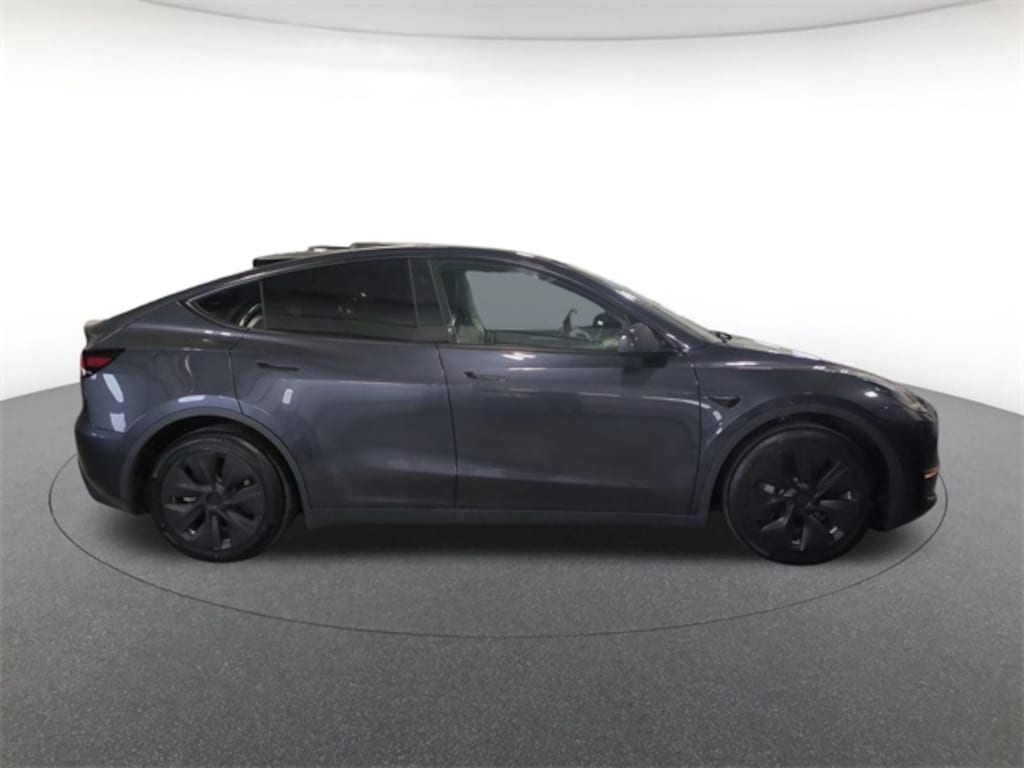 Used 2024 Tesla Model Y Long Range SUV