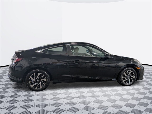 2017 Honda Civic photo 4
