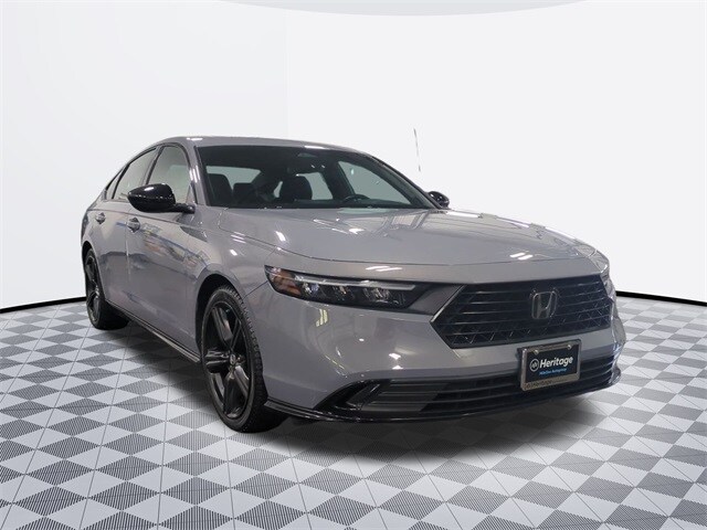 2023 Honda Accord Hybrid Sport-L photo 3