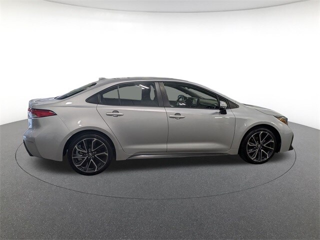 2022 Toyota Corolla SE photo 4