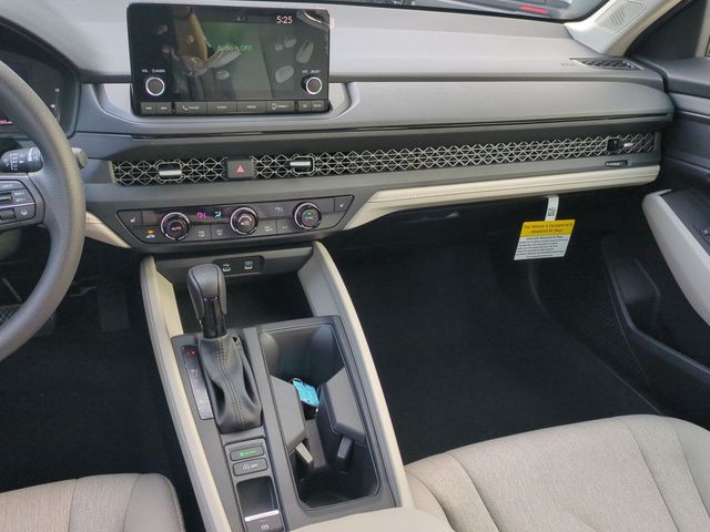 2025 Honda Accord SE - Photo 8