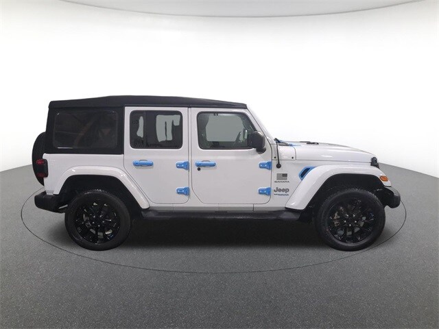 2022 Jeep Wrangler Unlimited Sahara 4xe photo 4