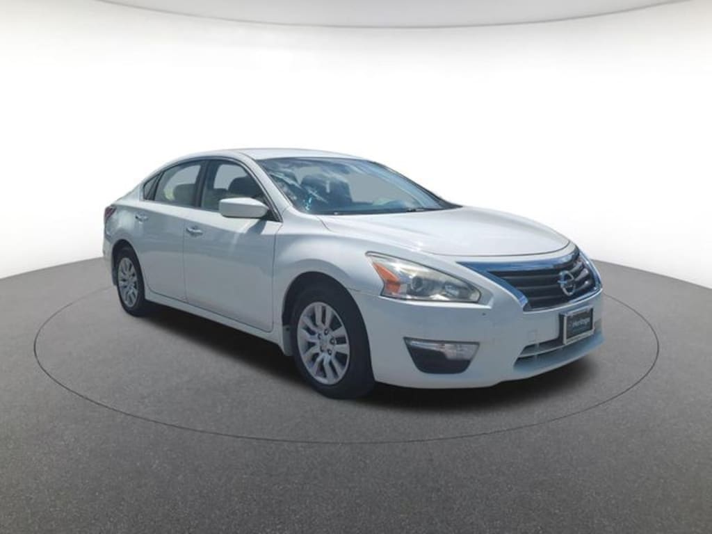 Used 2015 Nissan Altima 2.5 S Sedan