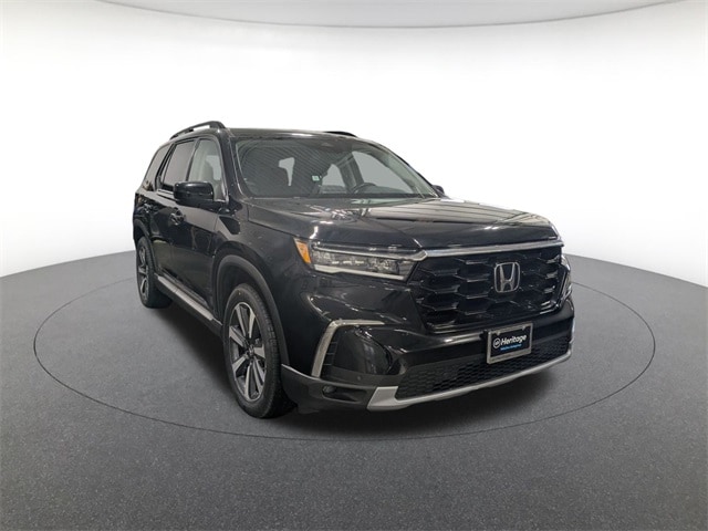 2023 Honda Pilot Touring photo 3
