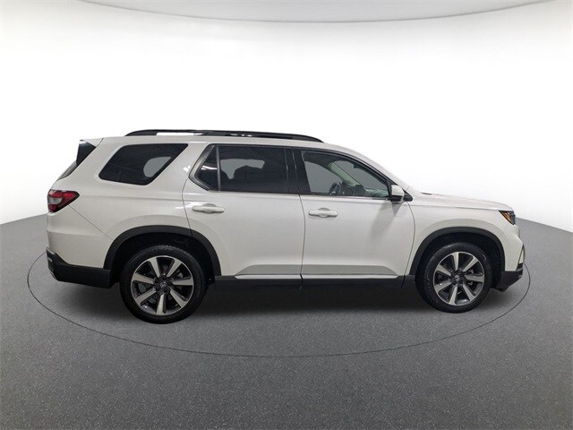 2023 Honda Pilot Elite photo 4