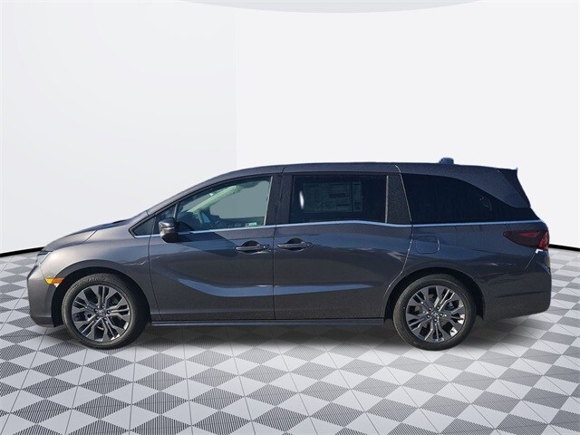 2026 Honda Odyssey Touring photo 2