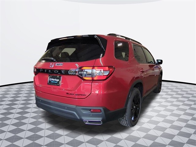 2025 Honda Pilot Black Edition photo 4