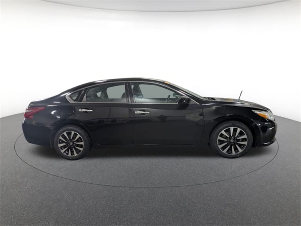 Used 2018 Nissan Altima 2.5 SV Sedan