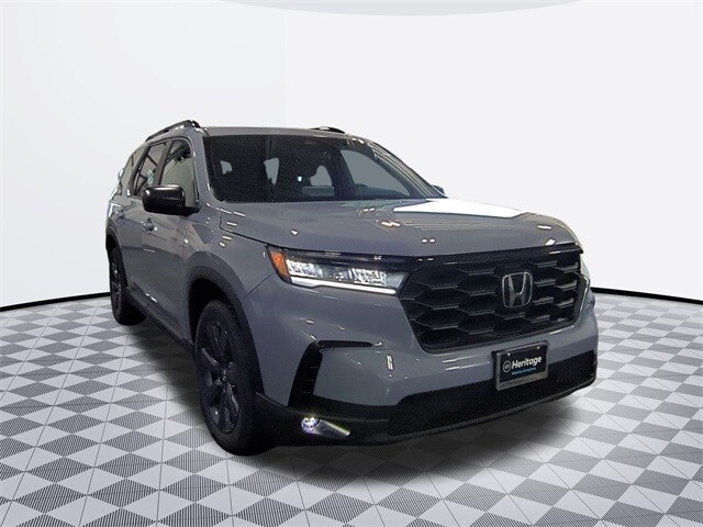 2025 Honda Pilot Sport photo 2