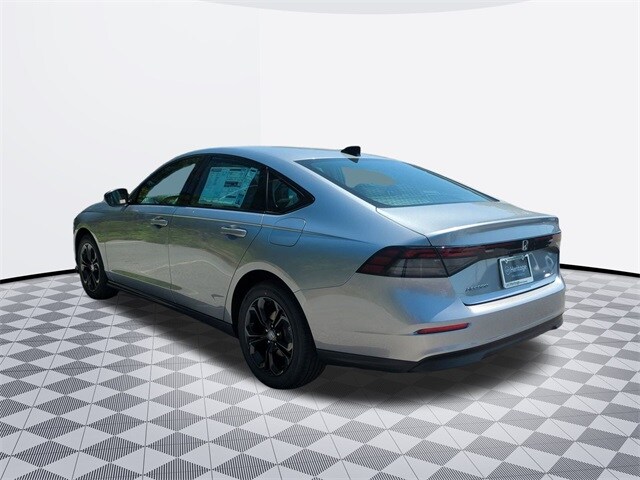 2025 Honda Accord SE photo 3