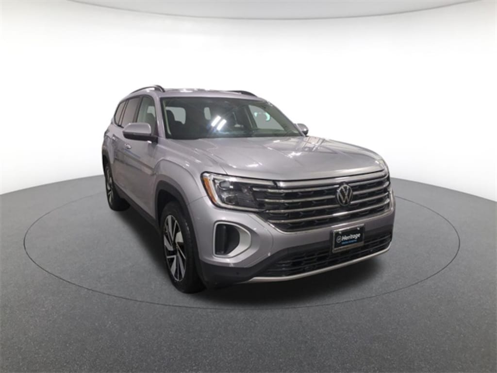 Used 2025 Volkswagen Atlas 2.0T SE w/Technology SUV