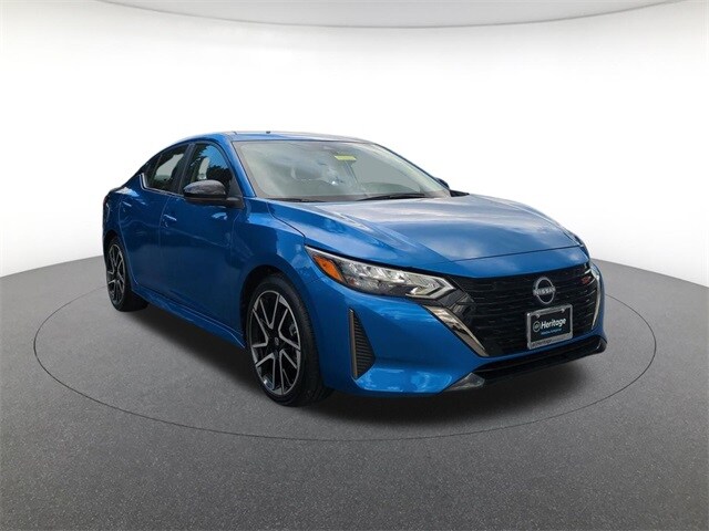 2025 Nissan Sentra SR photo 3