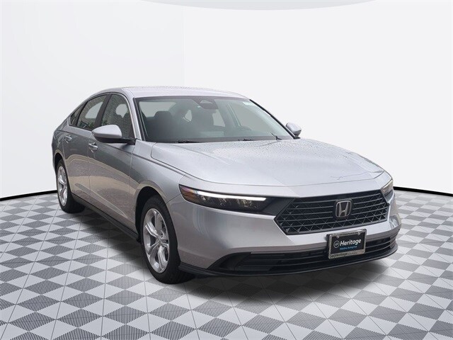 2025 Honda Accord LX photo 2