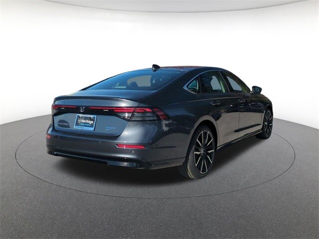 2025 Honda Accord Hybrid Touring photo 4