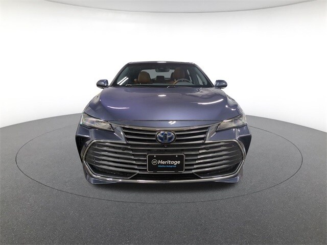 2020 Toyota Avalon Hybrid Limited photo 2