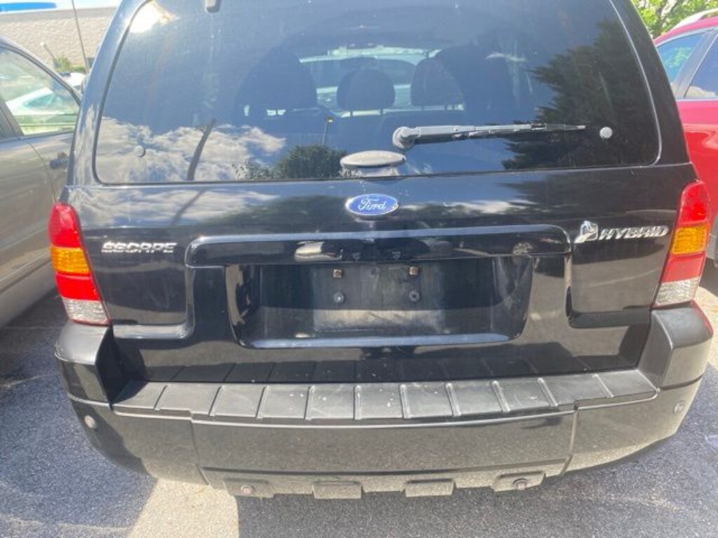 Used 2006 Ford Escape Hybrid SUV